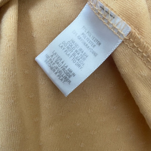 Final Touch size small yellow textured flutter sleeve top - Picture 4 of 6